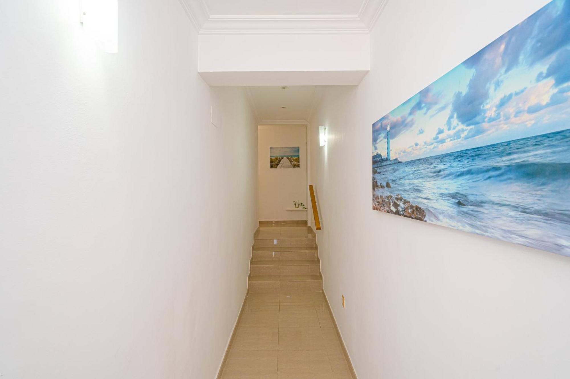 Front Line Apartment Jakarta 2 El Campello Eksteriør bilde