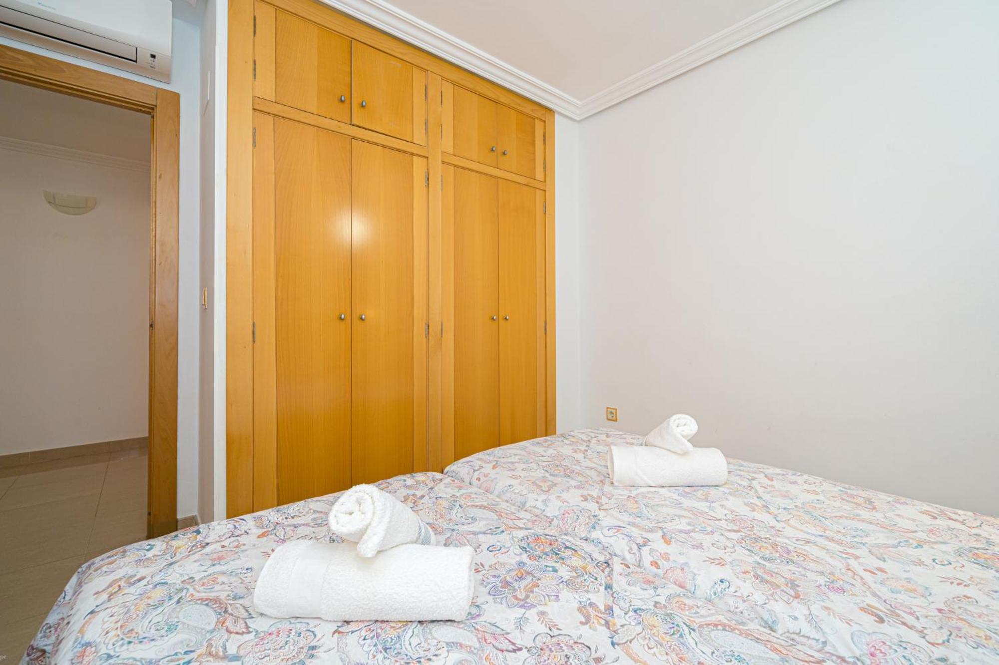 Front Line Apartment Jakarta 2 El Campello Eksteriør bilde