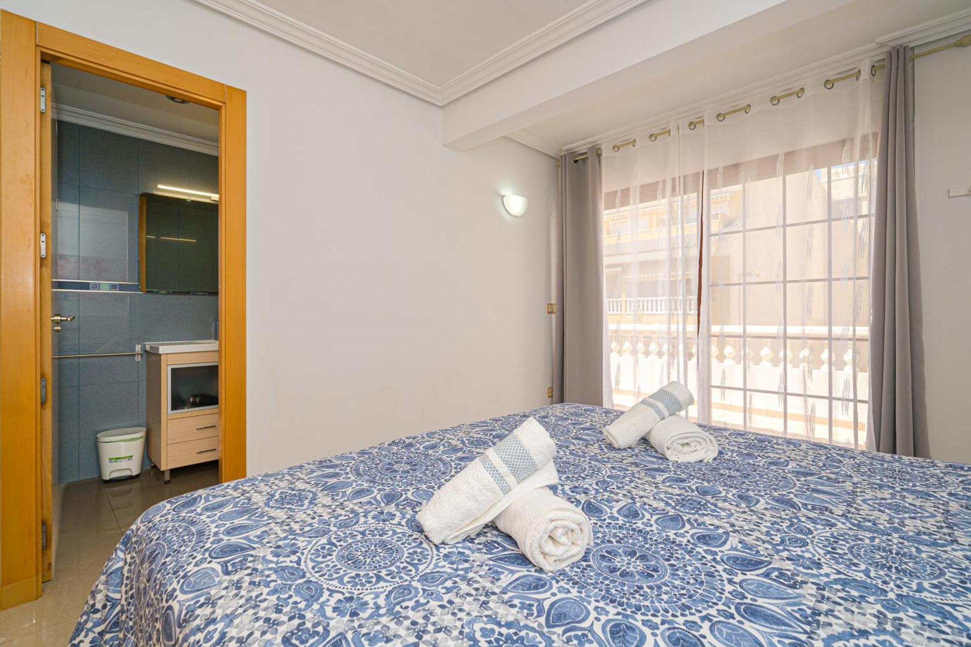 Front Line Apartment Jakarta 2 El Campello Eksteriør bilde
