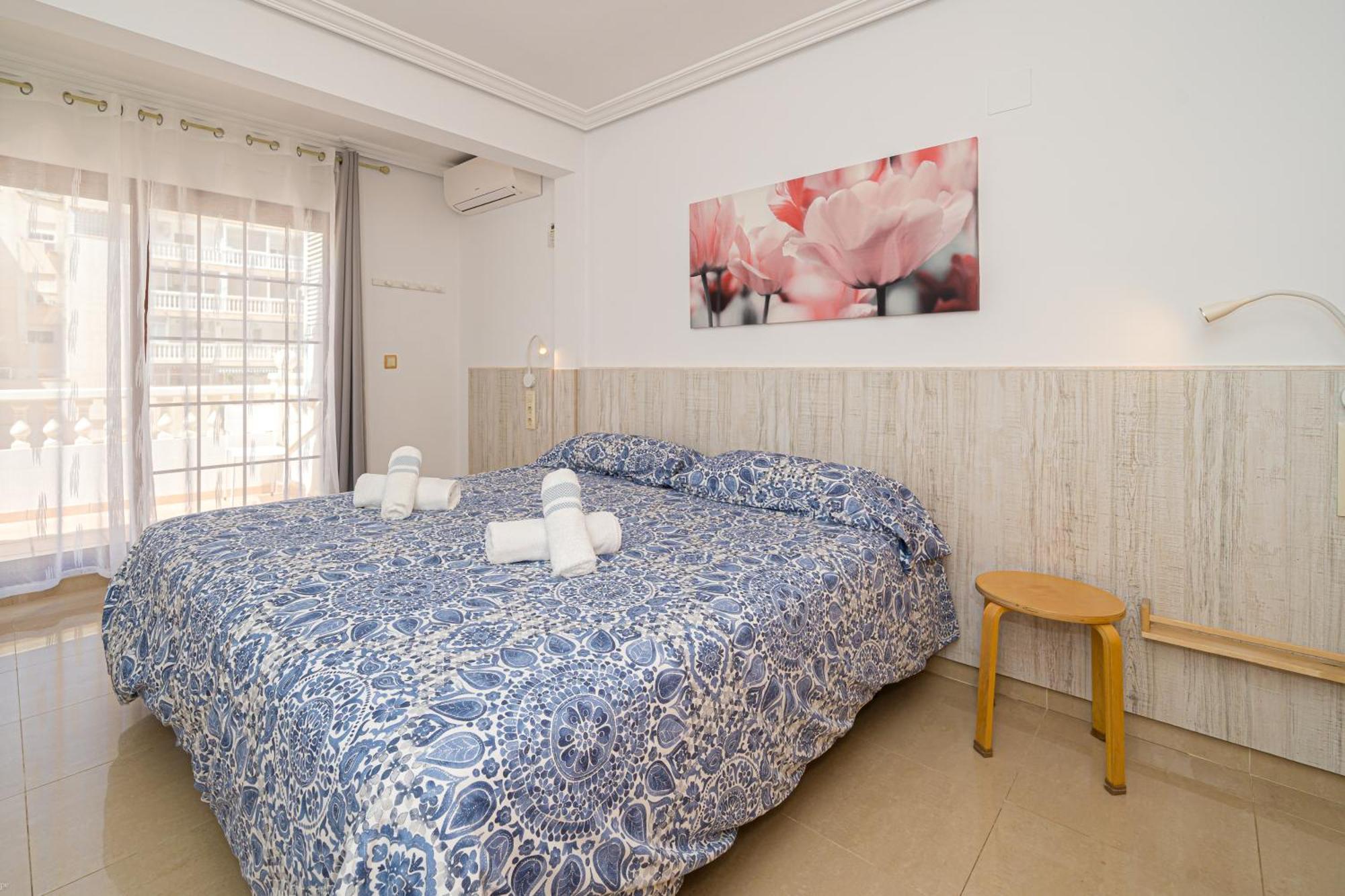 Front Line Apartment Jakarta 2 El Campello Eksteriør bilde